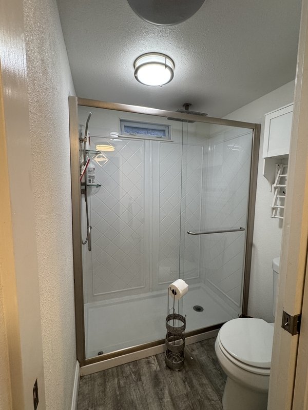 526 Mill St - B property image