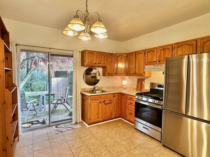 6181 Wise Road property image