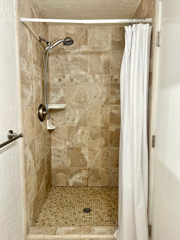 6181 Wise Road property image