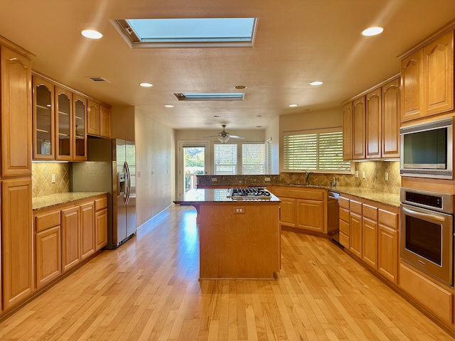 FOR RENT: 17874 Lake Forest Drive, Penn Valley CA 95946