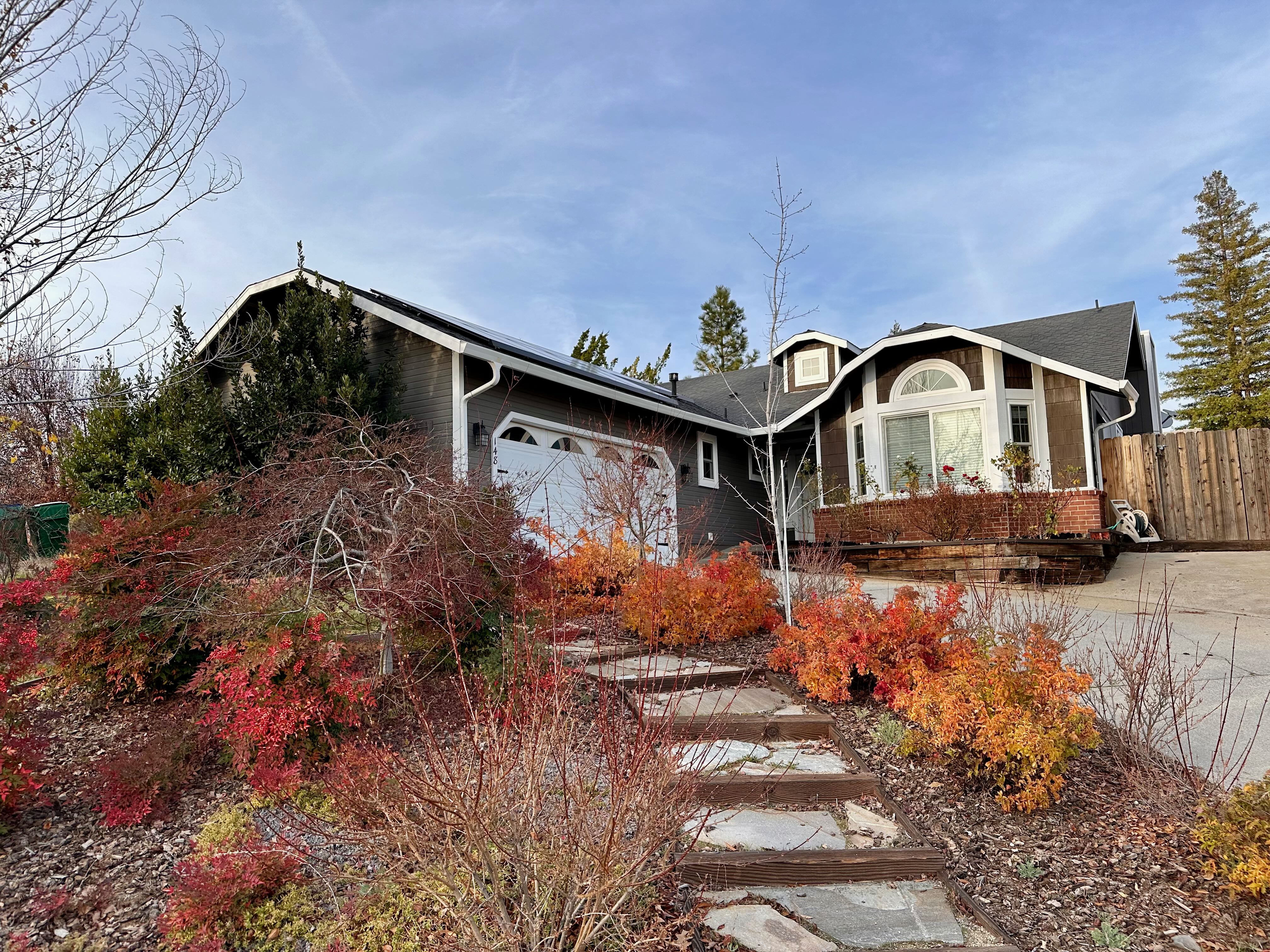 FOR RENT: 148 Castlemont Drive, Grass Valley CA 95945