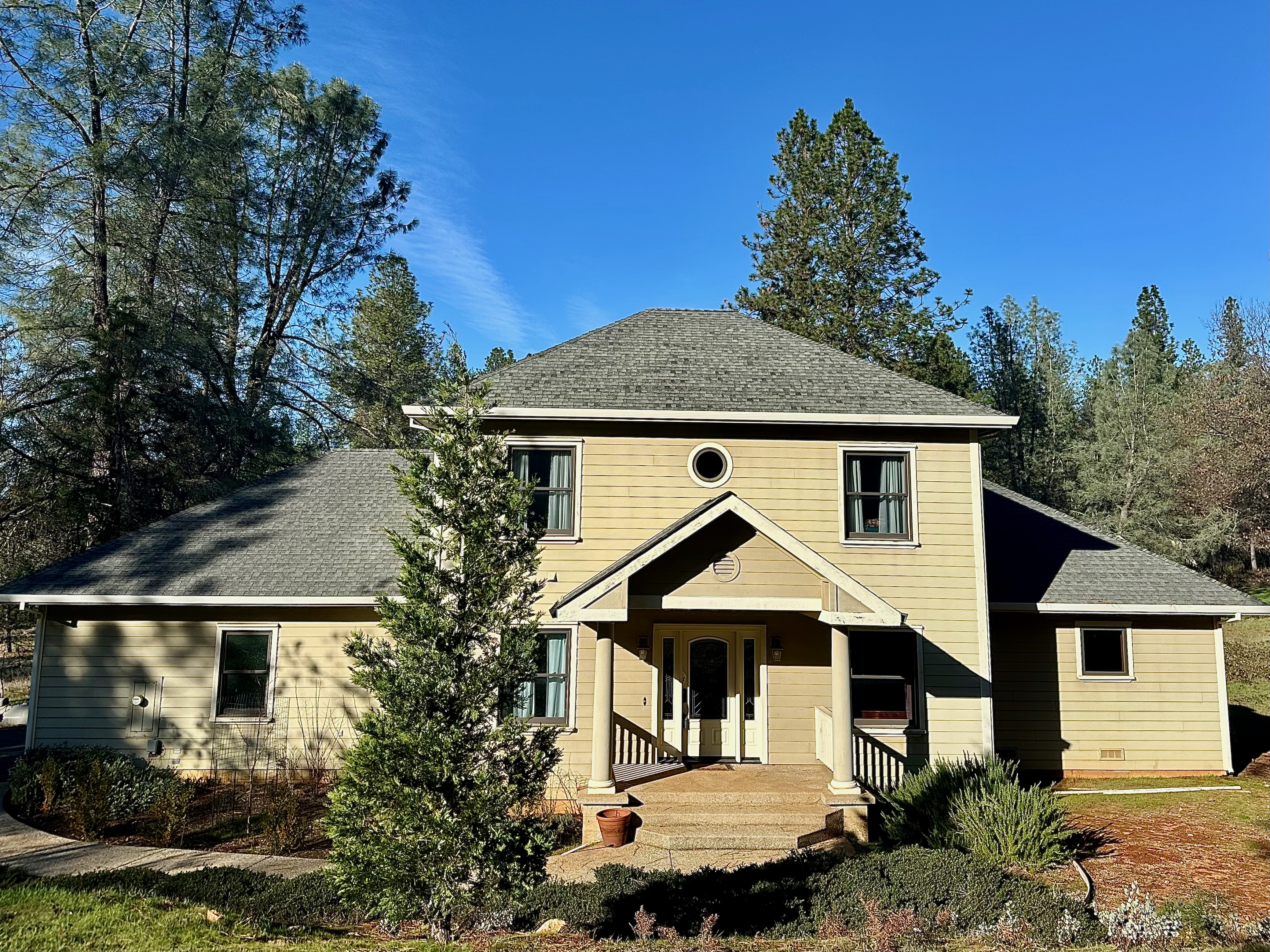 FOR RENT: 10978 Squirrel Creek Rd., Grass Valley CA 95945